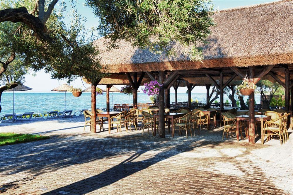 Manici Kasri Hotel Küçükkuyu Eksteriør billede