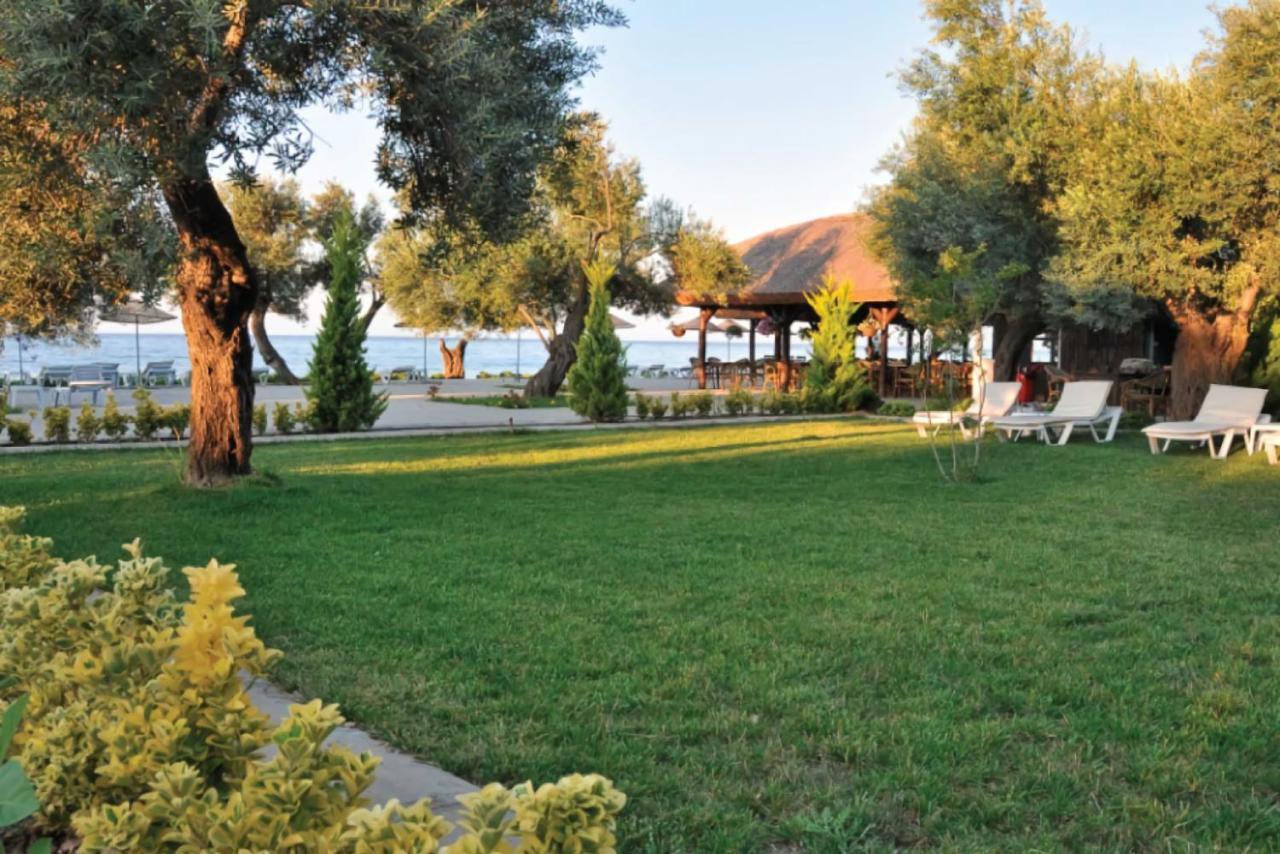 Manici Kasri Hotel Küçükkuyu Eksteriør billede